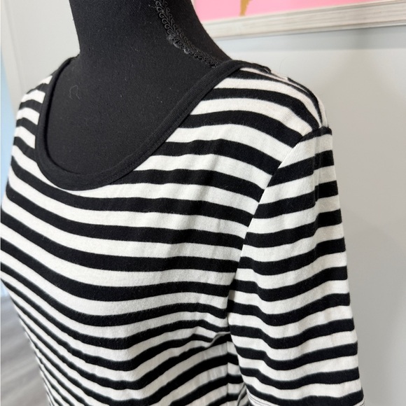 dip Striped Black and White Short Sleeve Top (M) - Picture 3 of 6